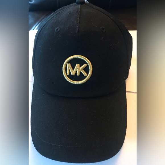 NW Michael Kors Cap - Picture 8 of 14